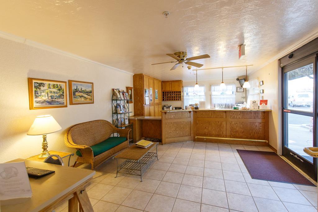 Murphys Inn Motel Экстерьер фото